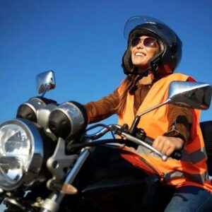 ۱۰ موتور محبوب بانوان ایرانی با رانندگی آسان و ایمن