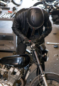 چگونه با نگهداری صحیح، صدای اضافی موتور سیکلت را کاهش دهیم؟