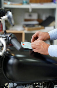 جریمه نداشتن گواهینامه موتور برای ترخیص